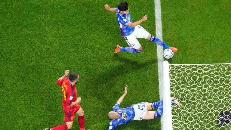 World Cup 2022 - Japan 2-1 Spain: Ao Tanaka's controversial goal stuns Luis  Enrique's side but both sides advance | Football News | Sky Sports