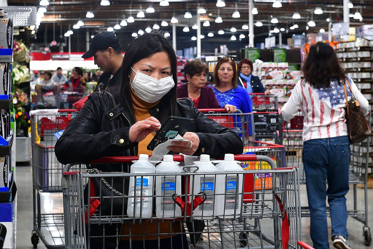 Shoppers Flood Costco to Prepare for the Coronavirus