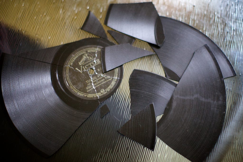 How can you tell if a record is a 78 rpm LP?: vinyl