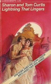 Book cover of Lightning that Lingers by Sharon and Tom Curtis