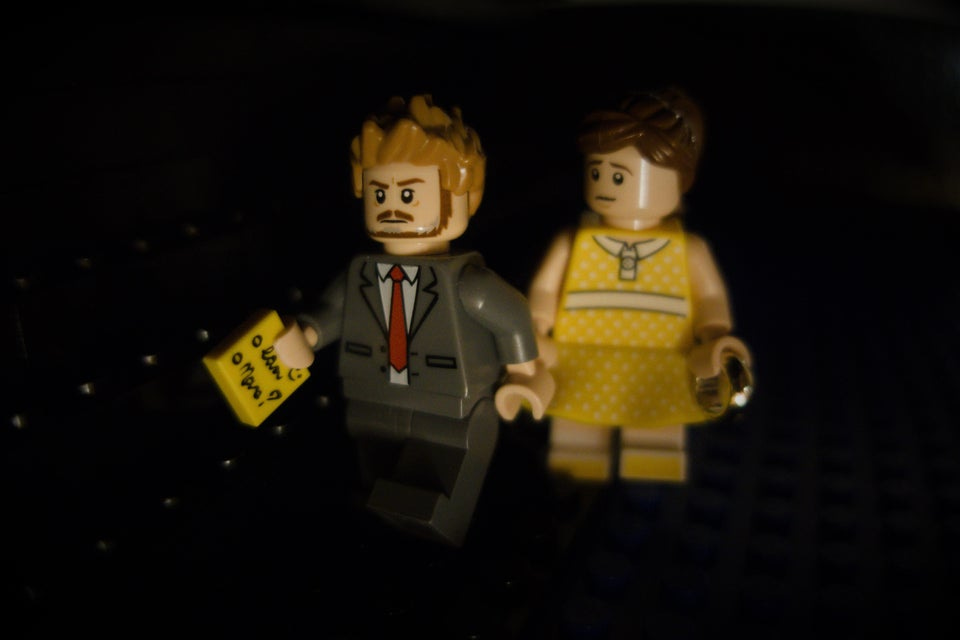 An image of two Lego figures