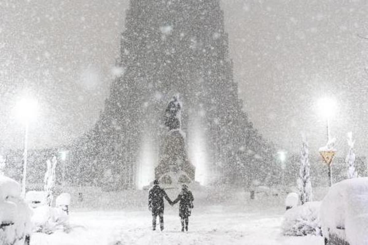 Iceland's capital Reykjavík saw record-breaking snowfall and the pictures  are incredible | London Evening Standard | Evening Standard