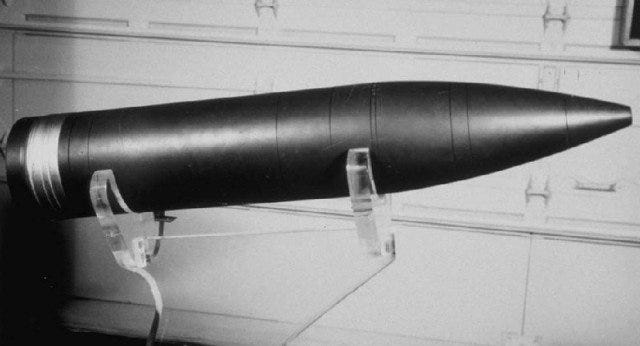 W48 nuclear artillery shell.jpg