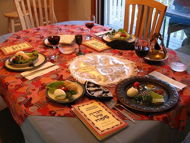Seder_table