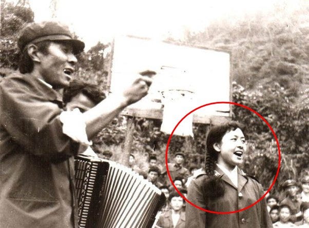 First Lady Peng Liyuan Vietnam war.jpeg