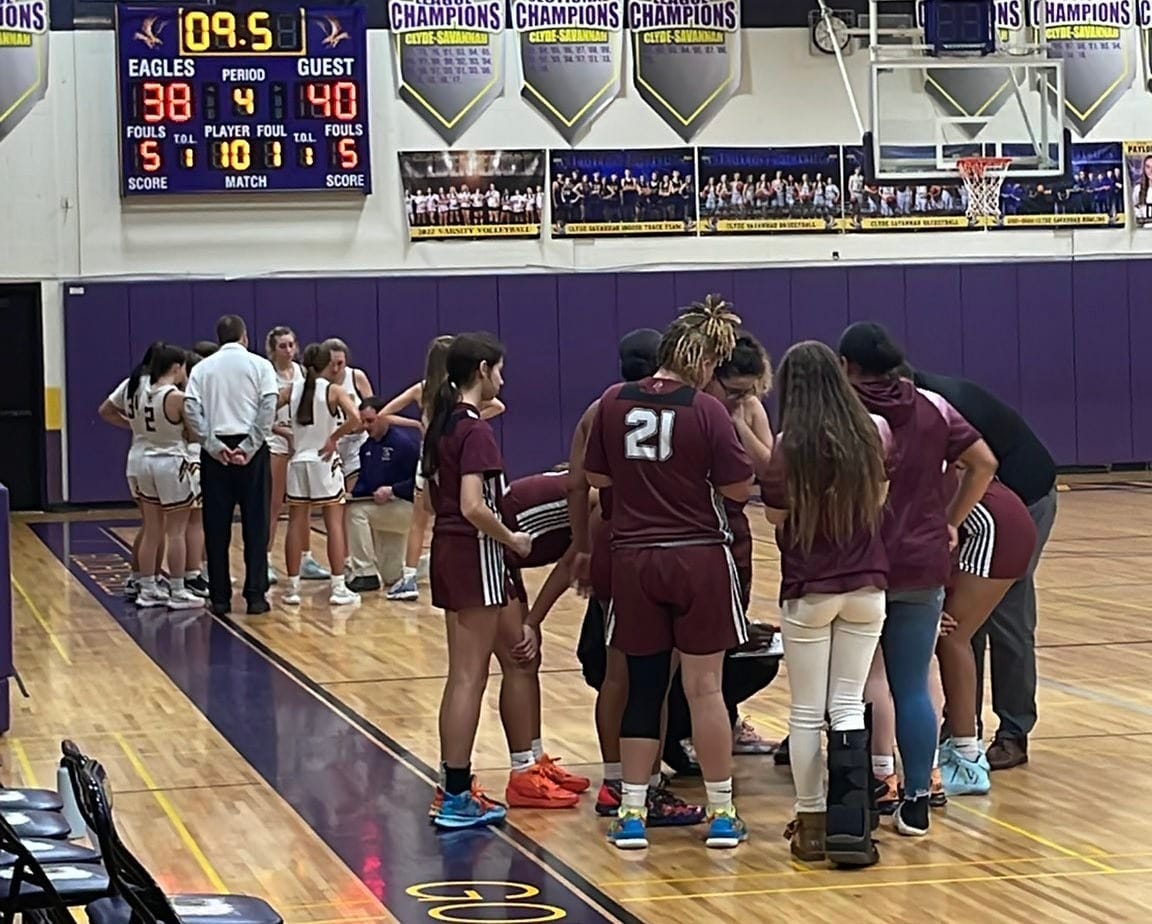 WEDNESDAY HS BASKETBALL REPORT: Lyons girls hang on to beat Clyde-Savannah; Victor boys roll past Newark