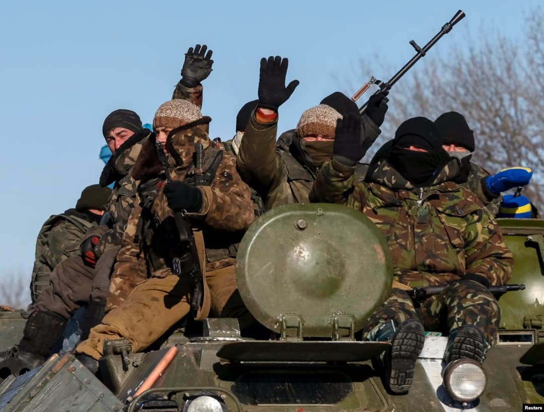 Ukraine, Rebels Continue Fight for Debaltseve - Feb. 17, 2015