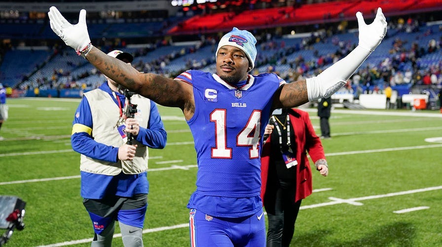 Bills' Stefon Diggs strongly suggests he ended trash talk with Jaire  Alexander: 'I got the win' | Fox News