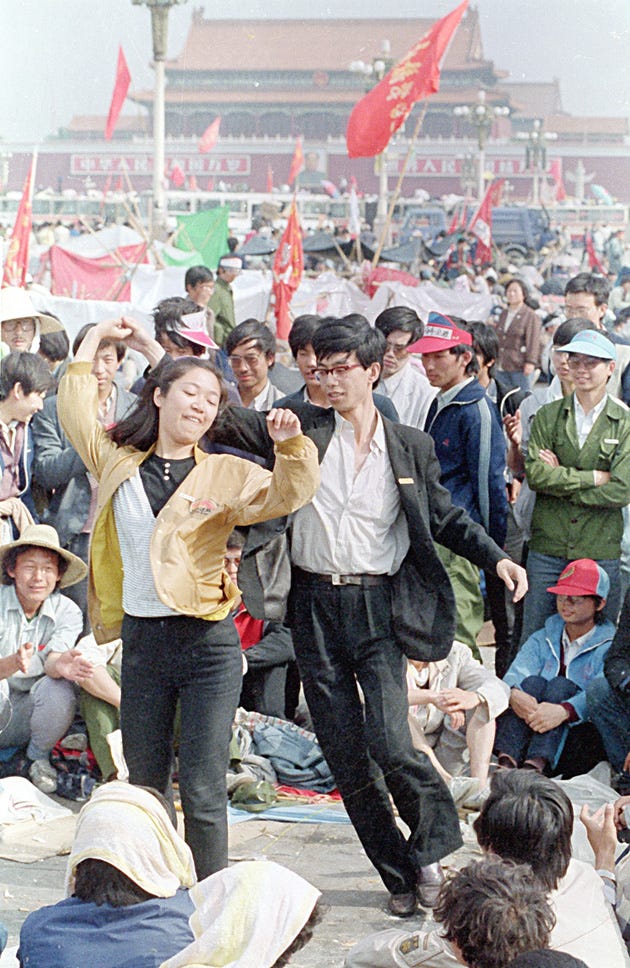 Photos: Tiananmen Protesters Were Heartbreakingly Young, Earnest ...