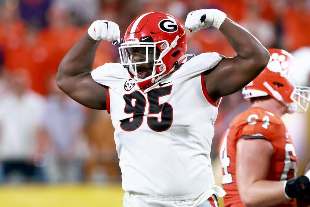 Glory Stories: Devonte Wyatt and the decisions that led to him being part  of Georgia&#39;s national championship team – The Athletic