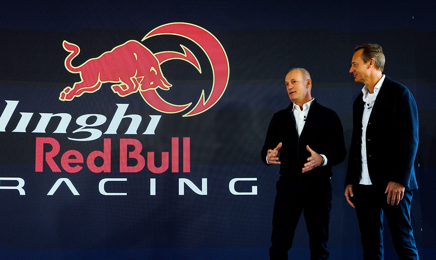 Ernesto Bertarelli und Hans Peter Steinacher bei der Präsentation des Team Alinghi Red Bull Racing