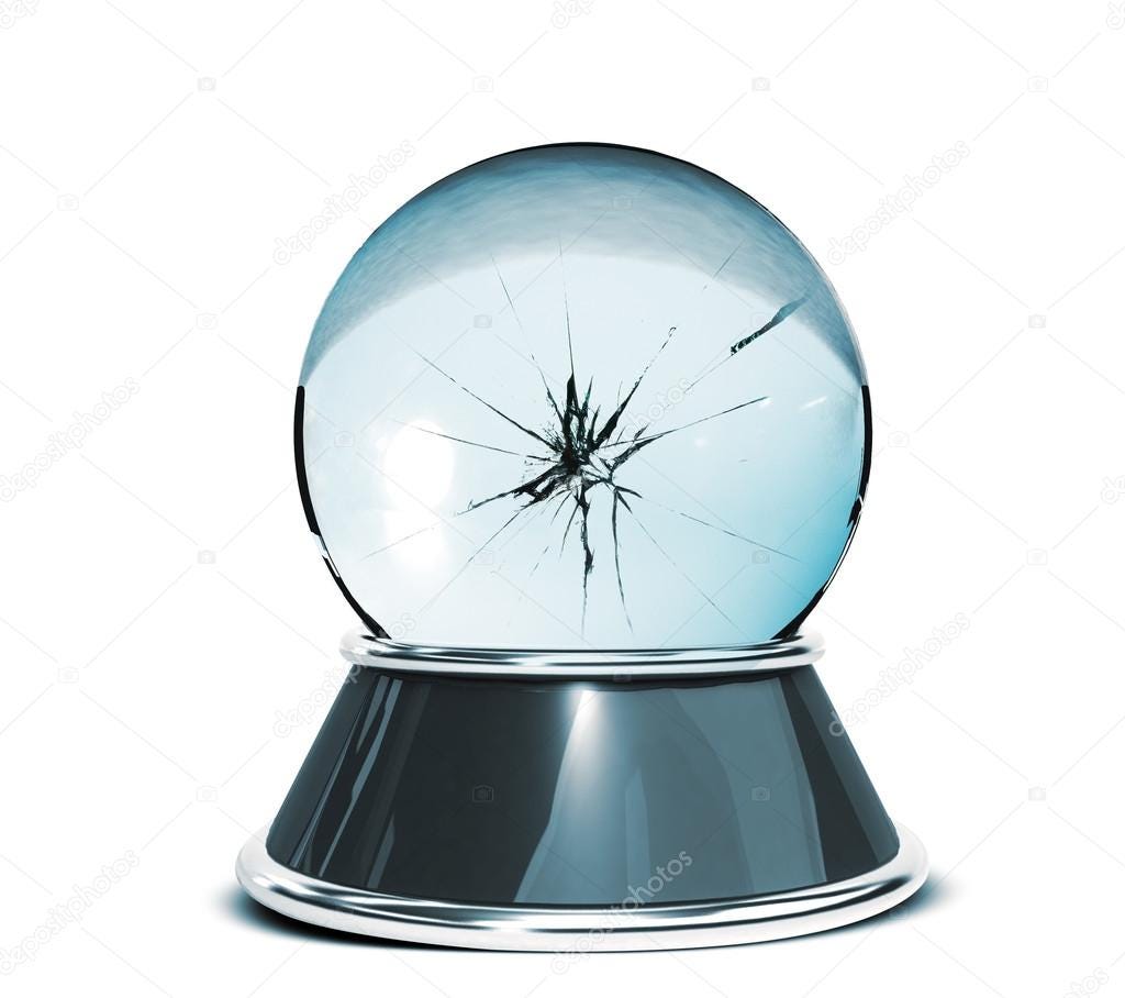 Esfera rota cristal fotos de stock, imágenes de Esfera rota cristal sin  royalties | Depositphotos