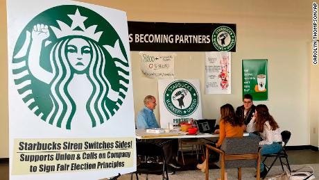 Starbucks employees at New York store vote to unionize (2021)