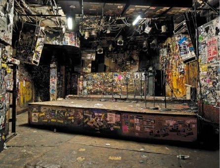 El escenario de CBGB, el club donde empezó su carrera Talking Heads