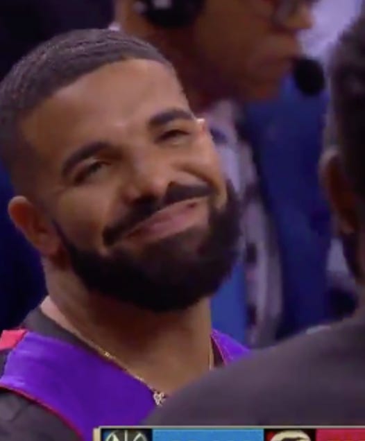 Yahoo Sports on Twitter: &quot;DRAKE IS THE KING OF PETTY 👑 ◾️ Wore a Dell  Curry Raptors jersey ◾️ Covered up his KD and Steph tattoos ◾️ Called  Draymond &quot;trash&quot; ◾️ Is &quot;