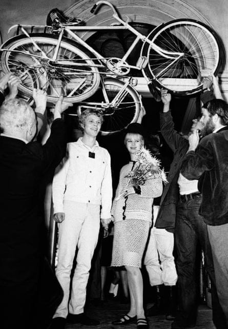 White-bike wedding: Sara Duijs’ unconventional marriage to Rob Stolk, October 1965.