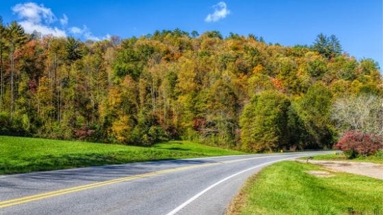 11 Best Places To View Smoky Mountain Fall Colors [Updated April 2020]