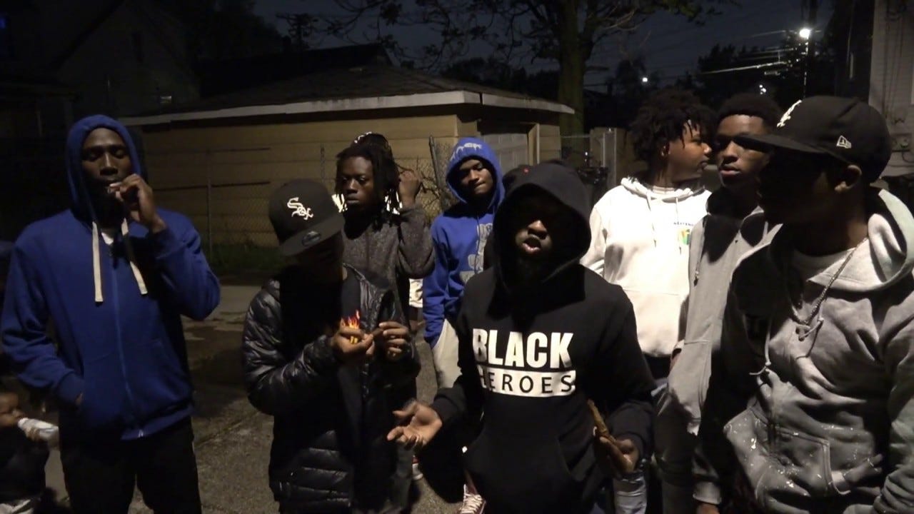 SOUTH SIDE CHICAGO GANG INTERVIEW WITH MCCOOL, NICKOO, MOUSEE MULA, AND TAY  MULA - YouTube
