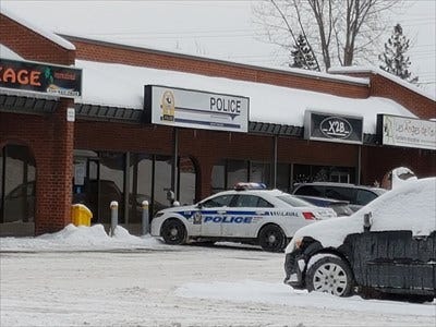 Poste de police de quartier 6 - Laval, Qc - Police Stations on  Waymarking.com
