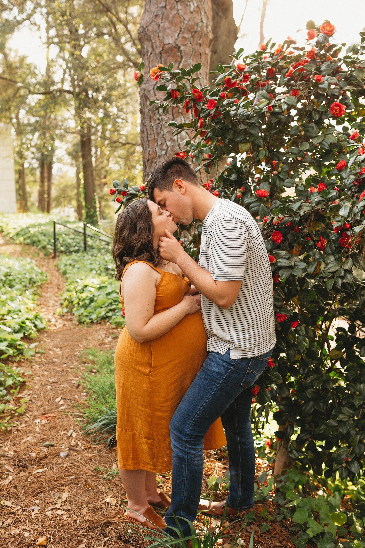 Secret Garden Maternity Photoshoot in Columbus, Georgia