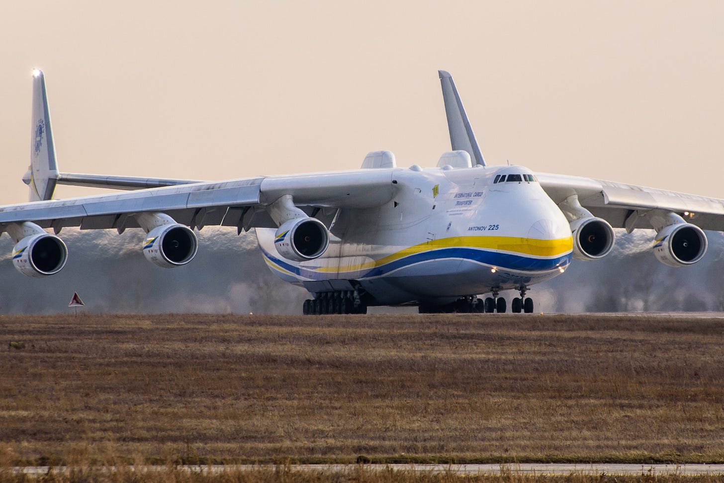 Mourning the World's Largest Cargo Airplane: An-225 Mriya - FLYING Magazine