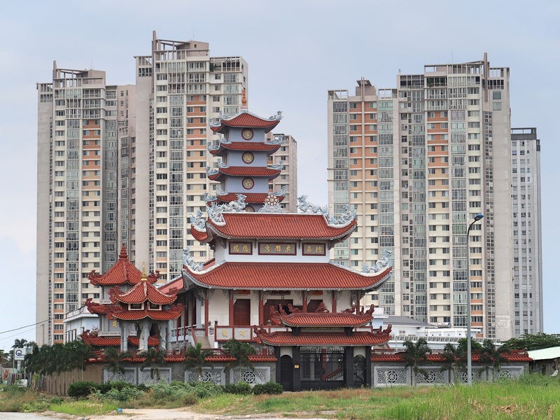 An Phu temple and apartments
