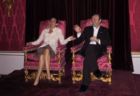 Maxwell & Spacey mock royals on Palace thrones on VIP tour from Prince ...