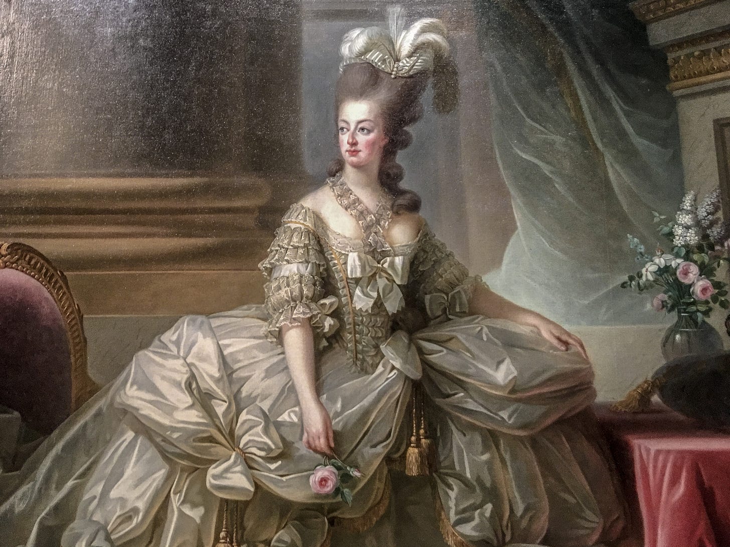 File:Marie-Antoinette en grand habit de cour - 1778 - Elisabeth Louise  Vigée Le Brun (2).jpg - Wikimedia Commons