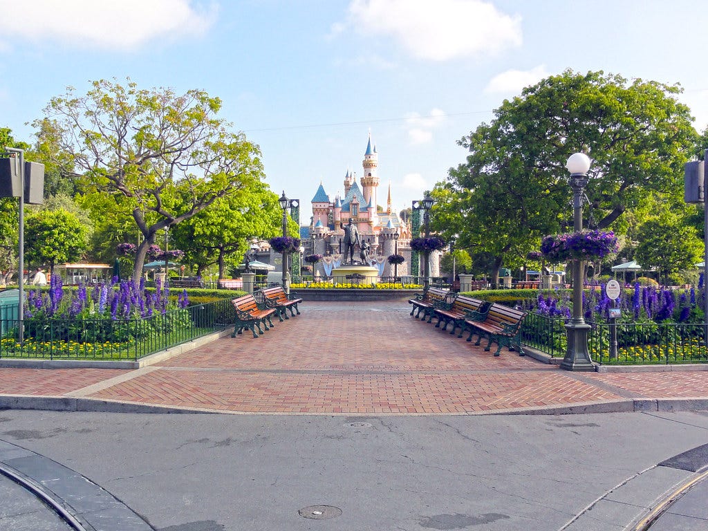 Empty Disneyland | I thnk of all the pictures I have taken a… | Flickr