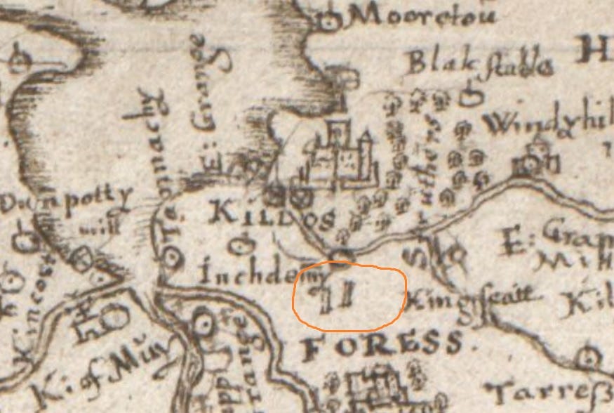 Detail of Timothy Pont’s c.1590 map of Moray, showing two pillars on the Sueno’s Stone site between Forres and Kinloss