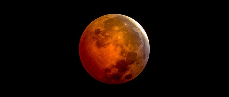 This article explains how to get the best out of watching the lunar eclipse on the 16 May 2022