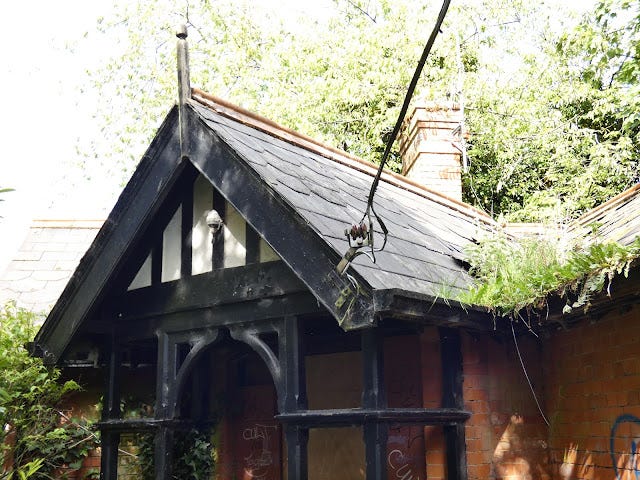 Boyne Valley Hotel and Country Club/Stameen House gate lodge gabled porch.