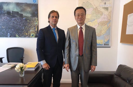 Embajador Wang Gang se reúne con Presidente Electo Lacalle Pou
