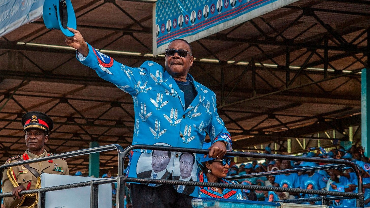 Malawi's Mutharika re-elected to 2nd term in tight race - Vatican News