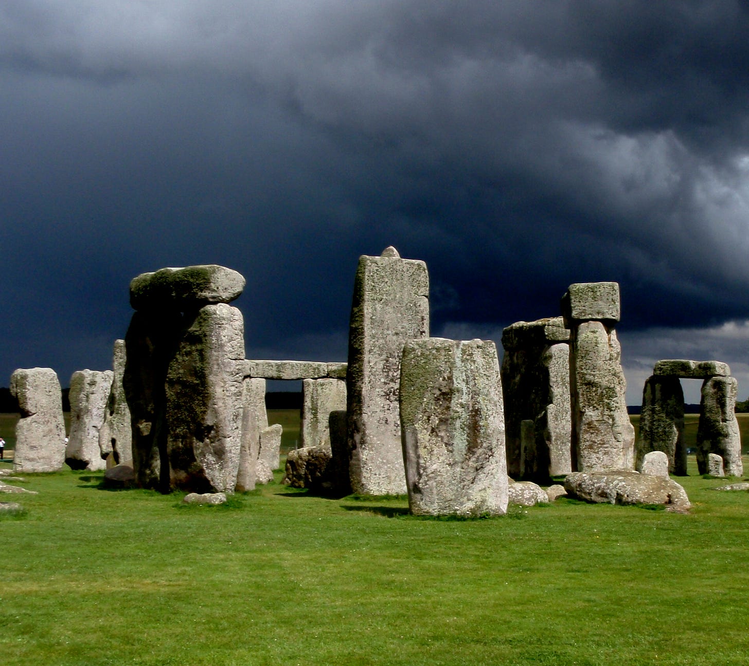 Photo of Stormy sky over Stonehenge 