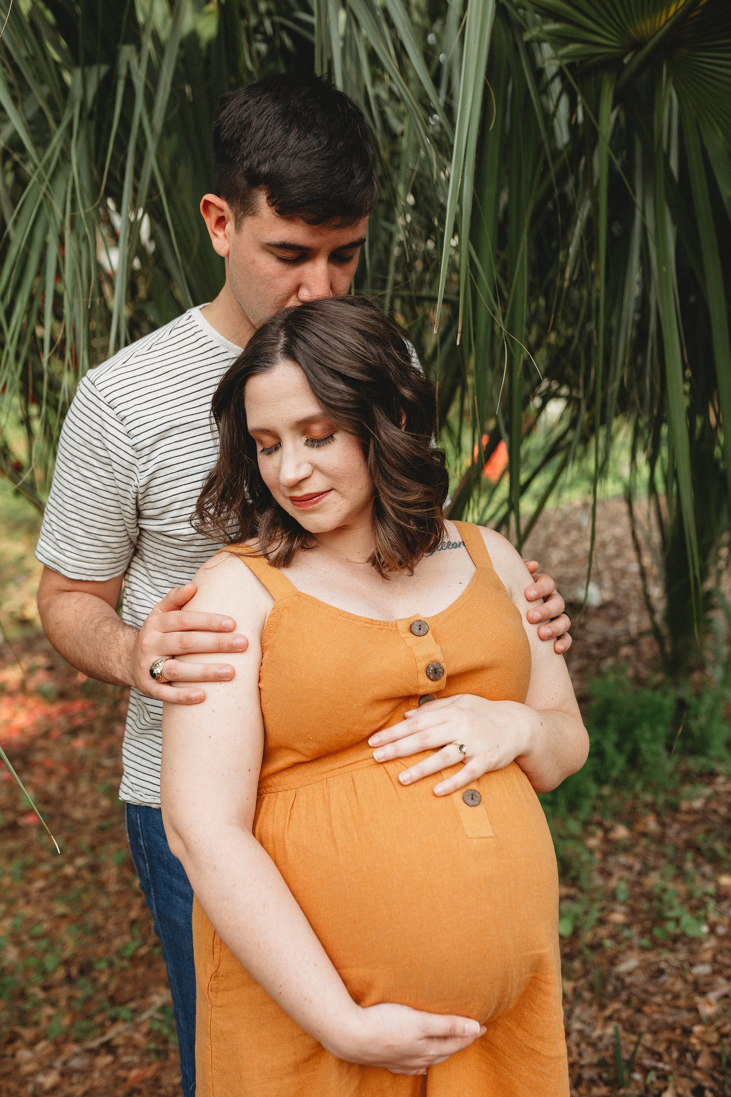 Secret Garden Maternity Photoshoot in Columbus, Georgia