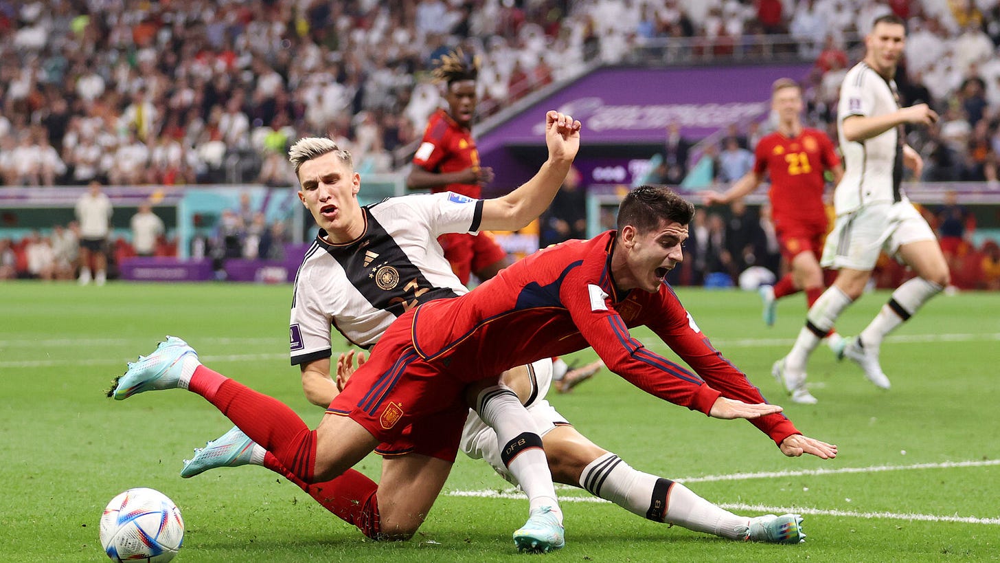 Spain vs. Germany: Heavyweight Thriller Ends in a Tie - The New York Times