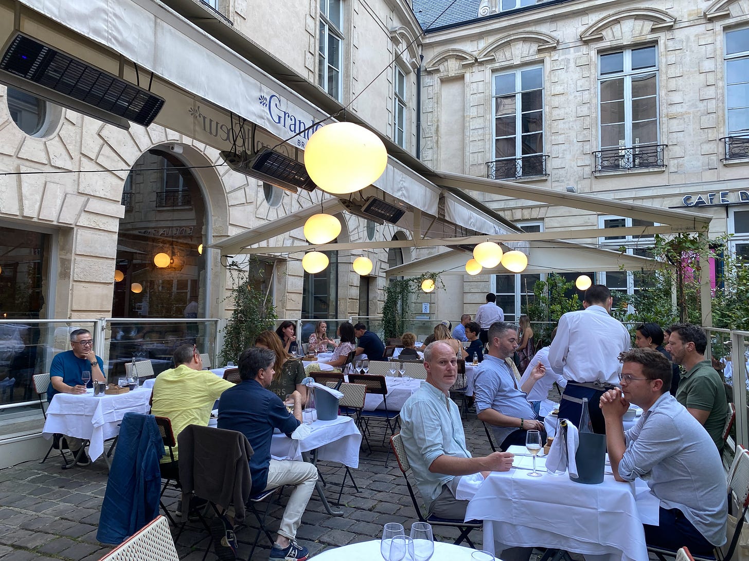 Where To Eat In Paris And Soak Up The Last Of The Summer Sun
