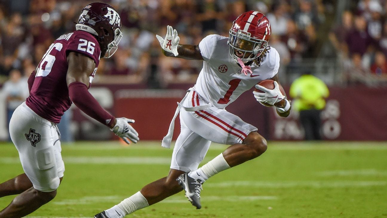 Alabama&#39;s top WR Jameson Williams ejected from Iron Bowl for targeting