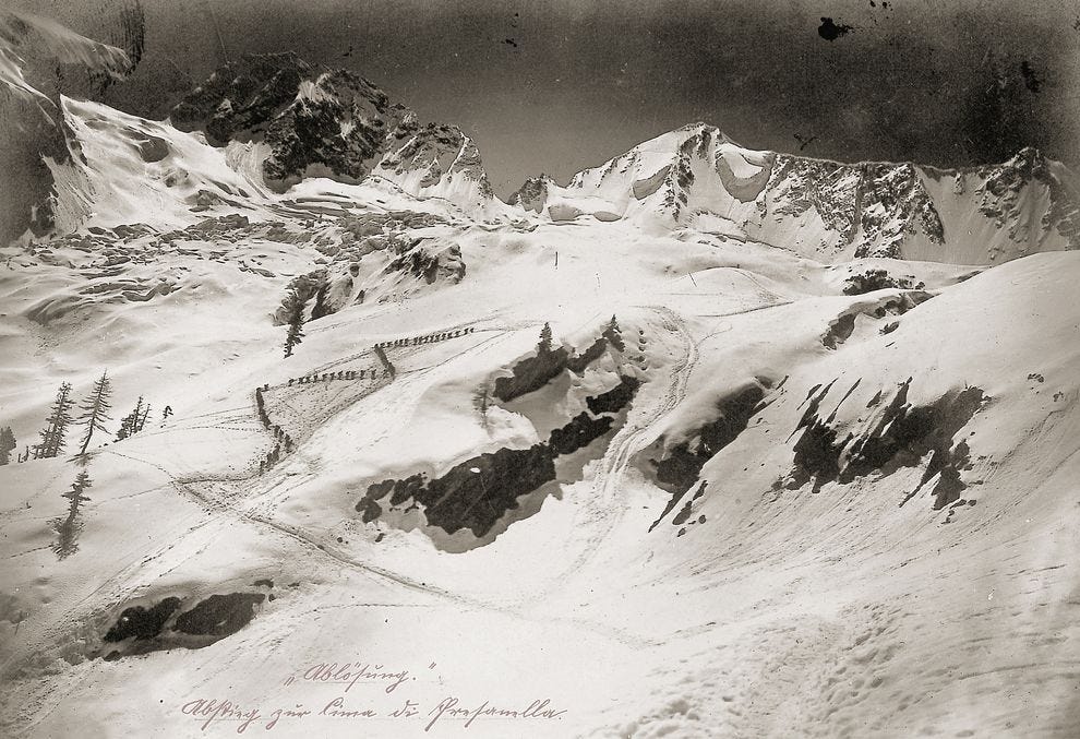 Austro-Hungarian soldiers march through the snow at the Presanella  peak(3500m) in the Italian Alps in 1917 [990×677] | World war one, World  war, Austro hungarian