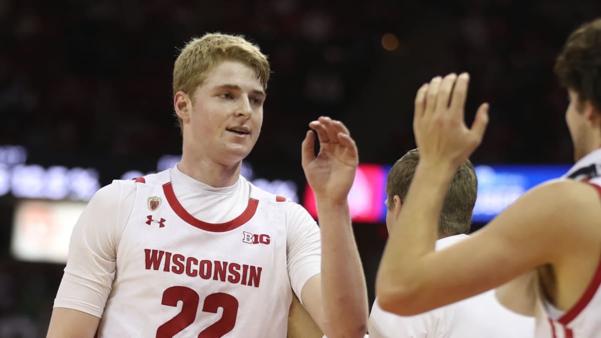 Wisconsin basketball 2021-2022: Steven Crowl's season in review and top  overall performances - Sports Illustrated Wisconsin Badgers News, Analysis  and More