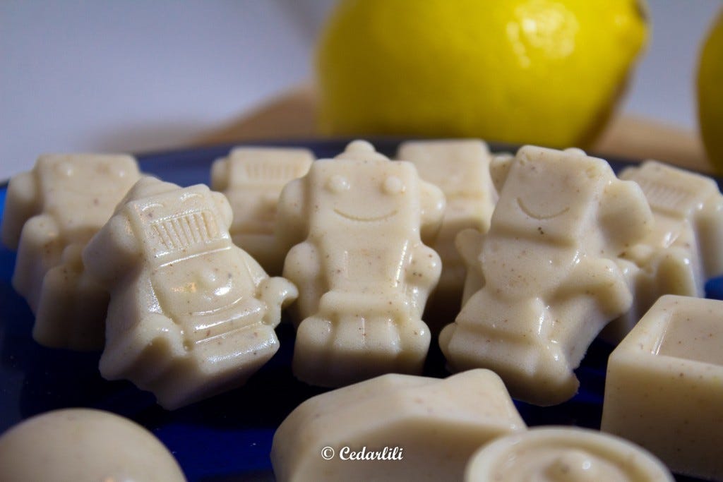 Cute roboto gummies