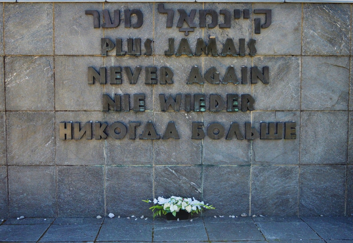 wall, monument, facade, death, memorial, art, holocaust, history, crime, bad, cruel, past, dachau, konzentrationslager, kz, terrible, mass murders, never again, the victims, urban area