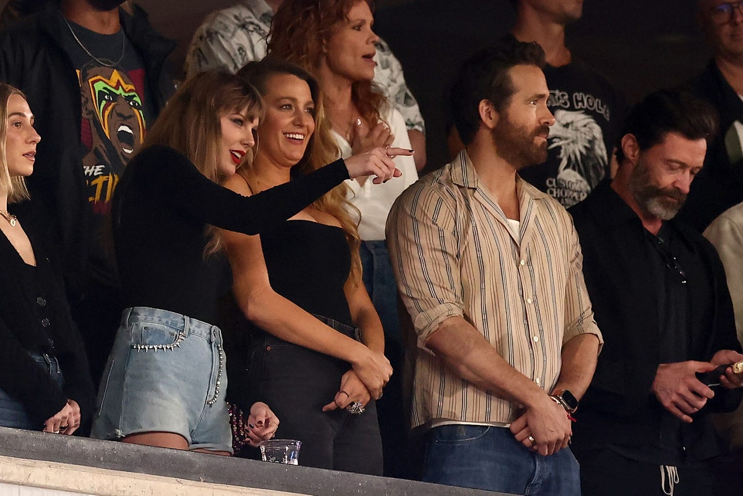 Taylor Swift Attends Travis Kelce's Kansas City Chief Game vs Jets –  Rolling Stone