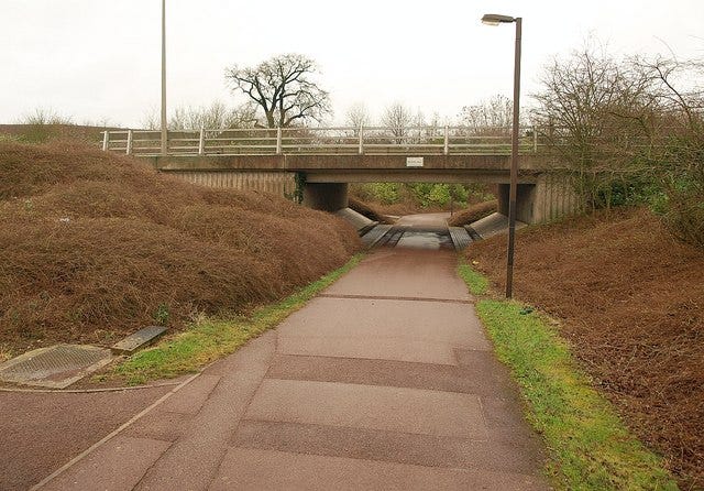 File:Underpass, Milton Keynes - geograph.org.uk - 2335204.jpg - Wikimedia  Commons