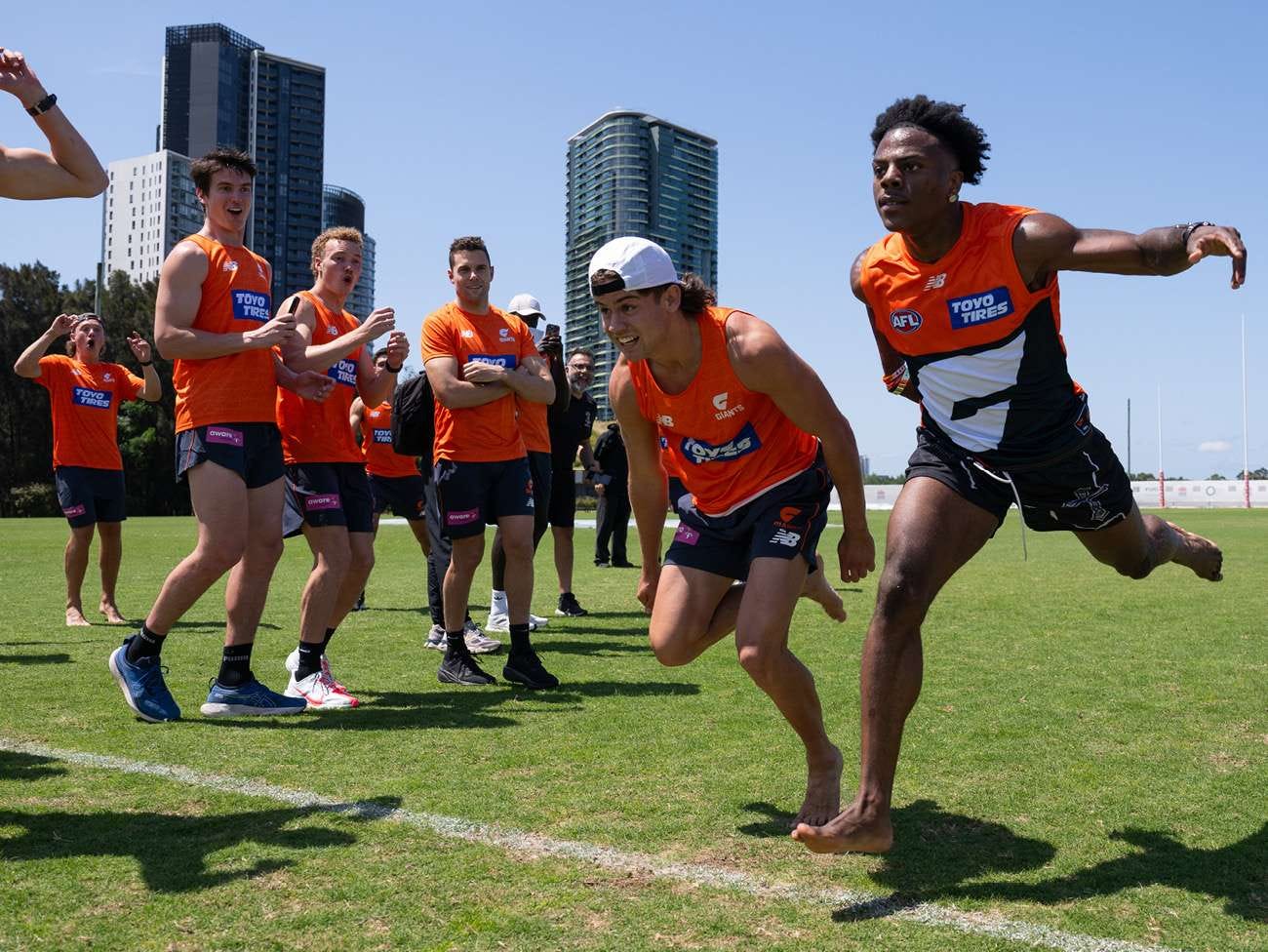 YouTube streamer iShowSpeed training with GWS Giants AFL team in Sydney,  Australia | NT News