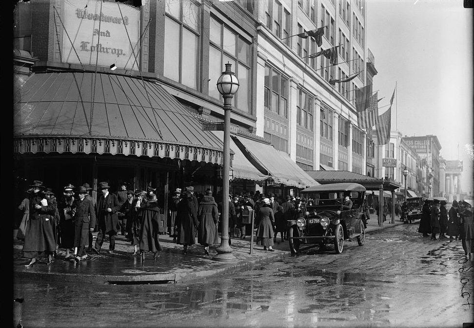 Street scene, Woodward & Lothrop, 11th and F Streets, NW, Washington, D.C. (Source: Library of Congress)