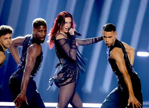 Grammys 2024: Dua Lipa kicks off the Grammys with 'Training Season' and 'Houdini' – Press Telegram Grammys 2024: Dua Lipa kicks off the Grammys with 'Training Season' and 'Houdini' – Press Telegram