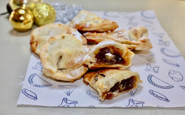 Empanada style mince pies