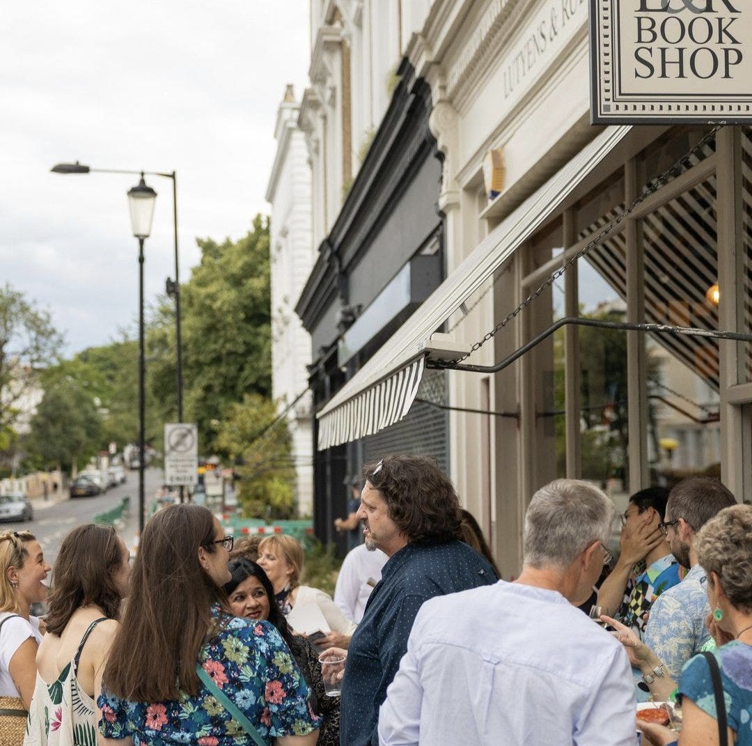 A gathering of foodie types outside Lutyens & Rubinstein book shop. Obviously there's no audio coz it's a photo and they don't work like that but rest assured most conversations consisted of "Oh hi, how do you know Fliss? Yeah, she's a fucking legend isn't she?"